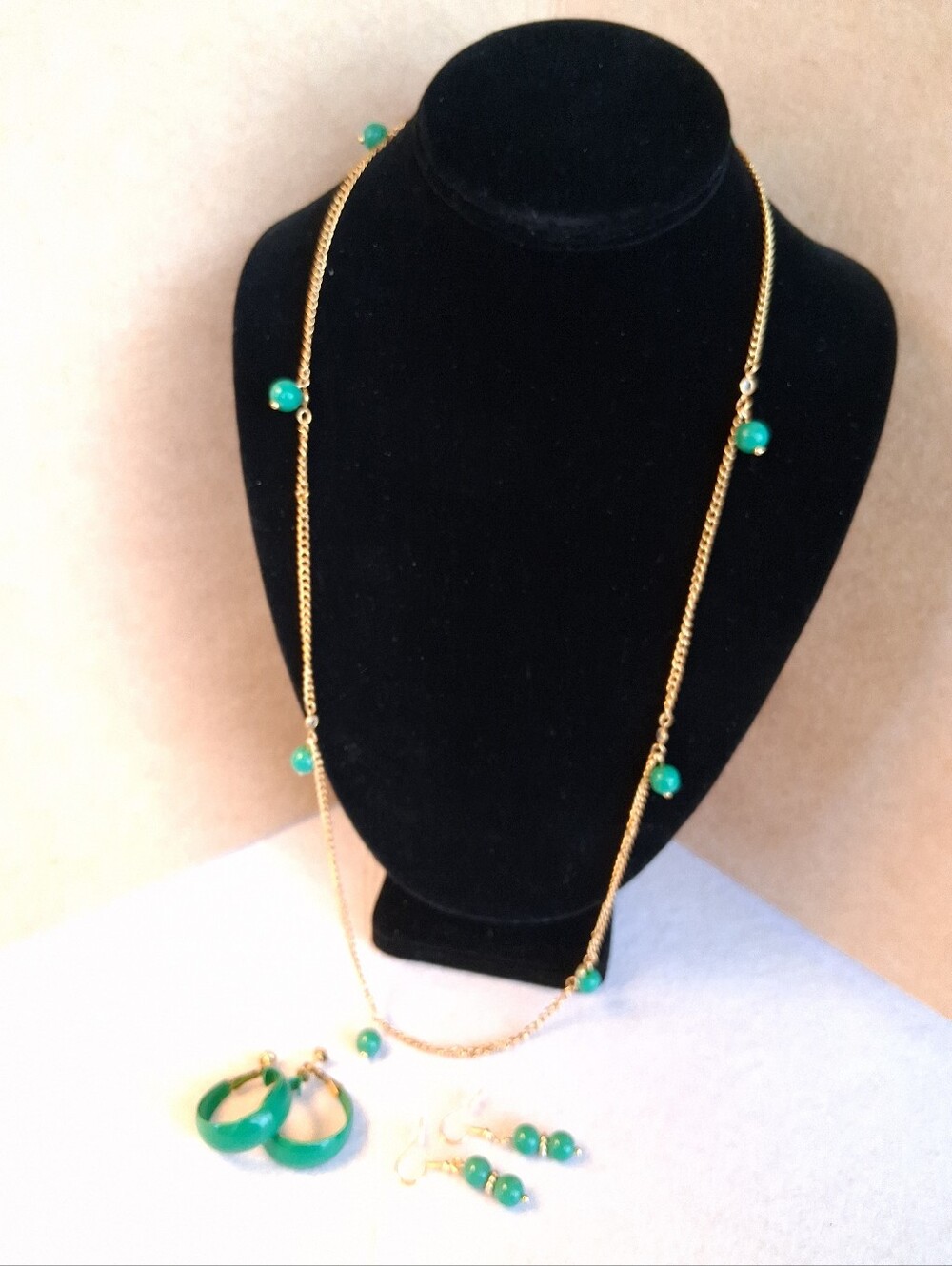 Gold Tone Chain Necklace and Green Bead Earrings Set - Pierced And Vintage Clip